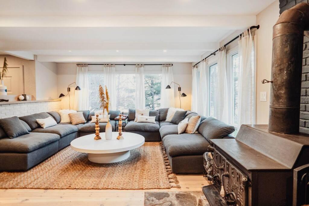 Villa Prattvilla -catskill -mountain Escape 5 Bedroom ,3 Bath With Hot Tub *