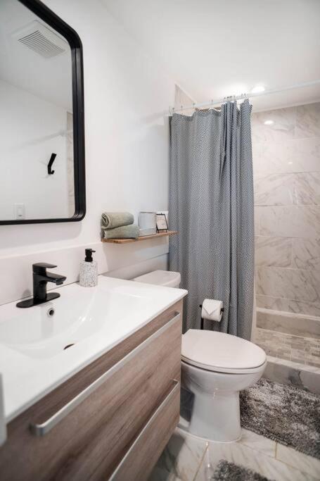 Villa Prattvilla -catskill -mountain Escape 5 Bedroom ,3 Bath With Hot Tub